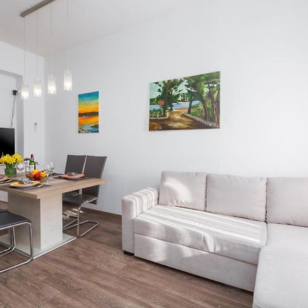 Apartment Caterina Rovinj Exterior photo